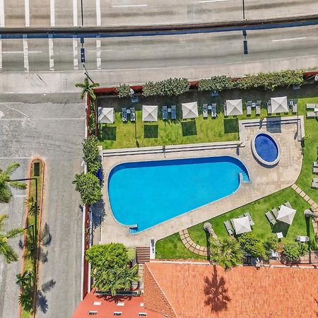 Fiesta Inn Κουερναβάκα Εξωτερικό φωτογραφία