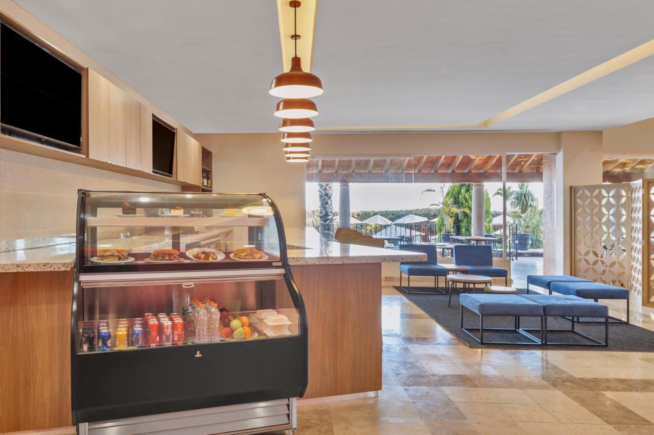 Fiesta Inn Κουερναβάκα Εξωτερικό φωτογραφία