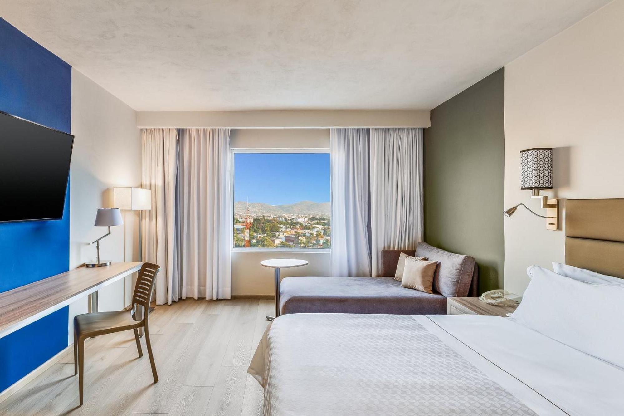 Fiesta Inn Κουερναβάκα Εξωτερικό φωτογραφία