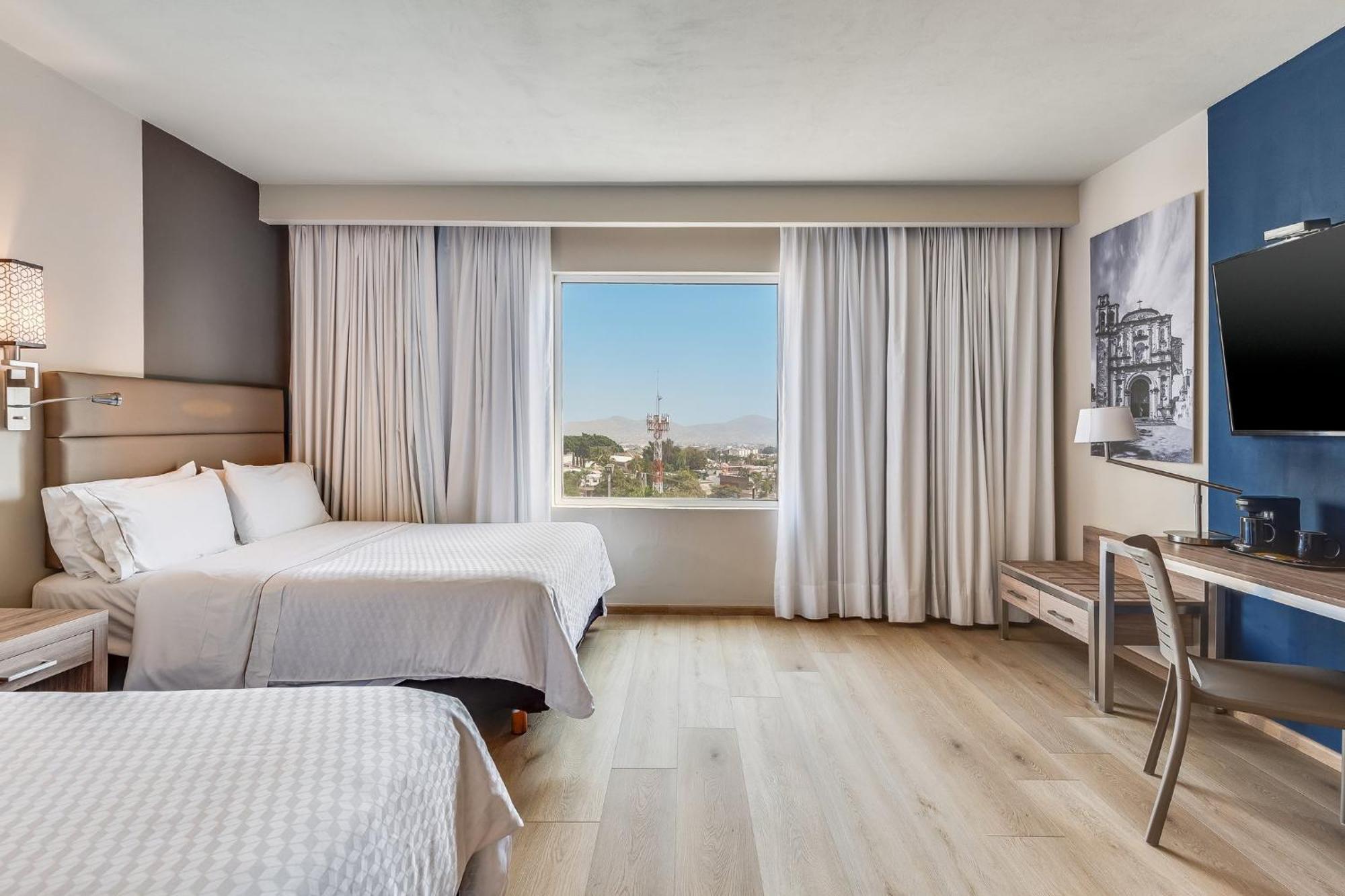 Fiesta Inn Κουερναβάκα Εξωτερικό φωτογραφία